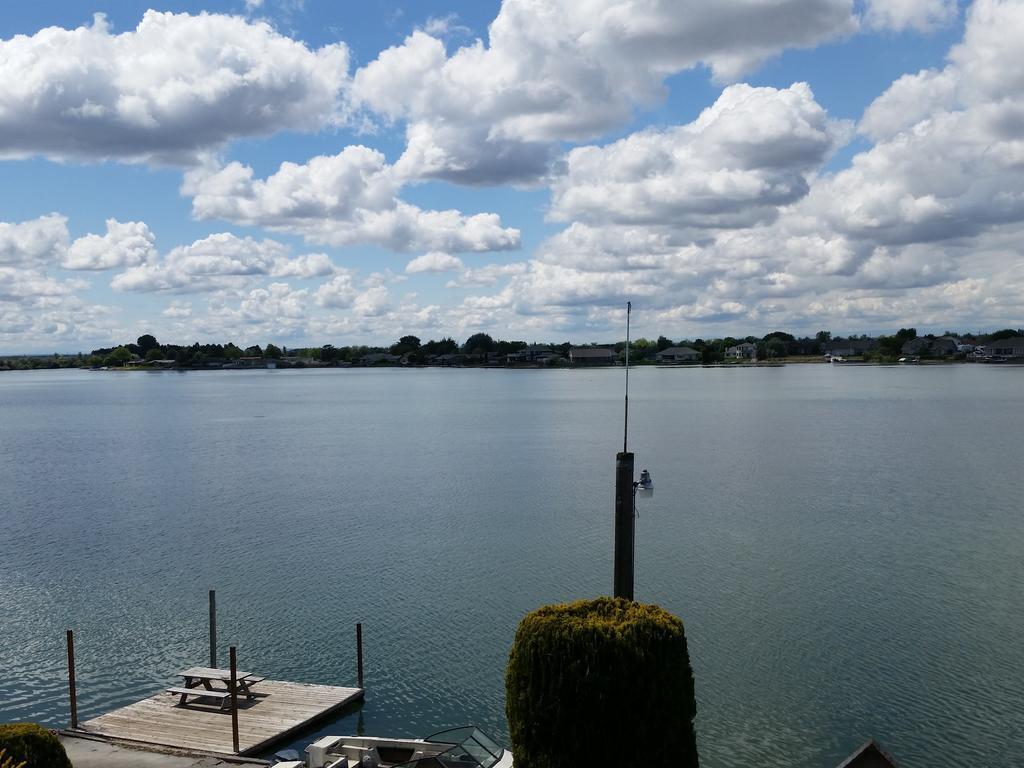 Lakeshore Inn Water Front Moses Lake Eksteriør billede
